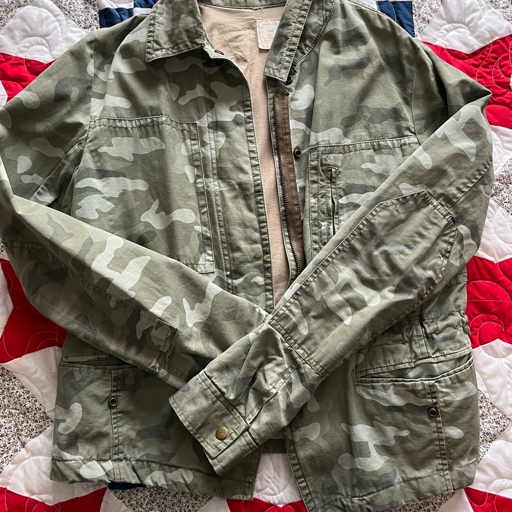 Camouflage Green Jacket
